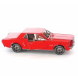 Ford Mustang z roku 1965 (červený)