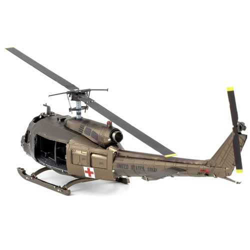 Vrtulník UH-1 Huey – barevná verze
